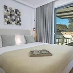 Eliandreia Luxury Villa