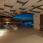 Eliandreia Luxury Villa *
