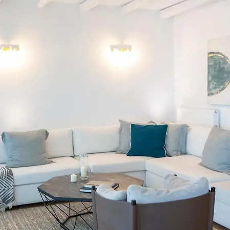 Eliandreia Luxury Villa