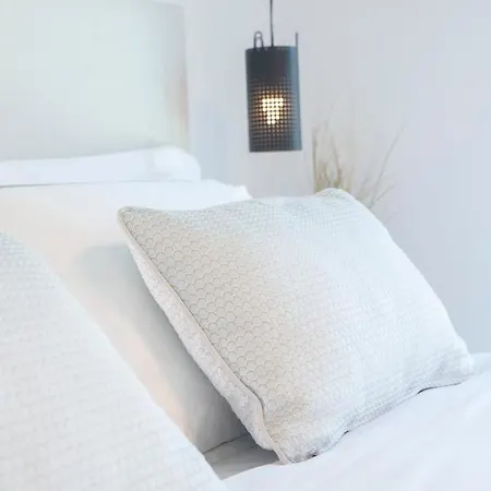 Eliandreia Luxury Villa *